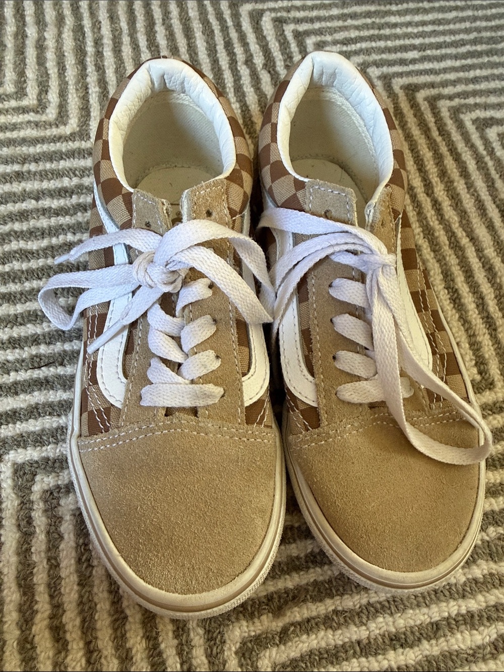 Vans Checkerboard Low Top Old Skool Sneakers - Size 1